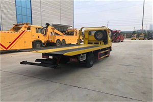 从化非事故拖车