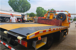 从化附近拖车电话号码服务