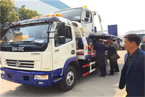从化汽车道路救援拖车价格